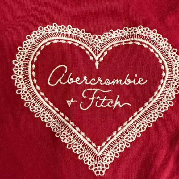 Abercrombie & Fitch Black Cable-Knit Cardigan and Red Heart Top - Picture 4 of 9